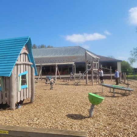 Hotel Nightingale South Cerney Exterior foto